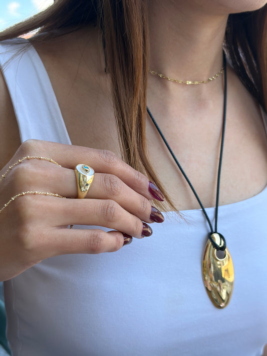 Kadın Gold Oval Uçlu Deri İpli Ayarlanabilir Kolye