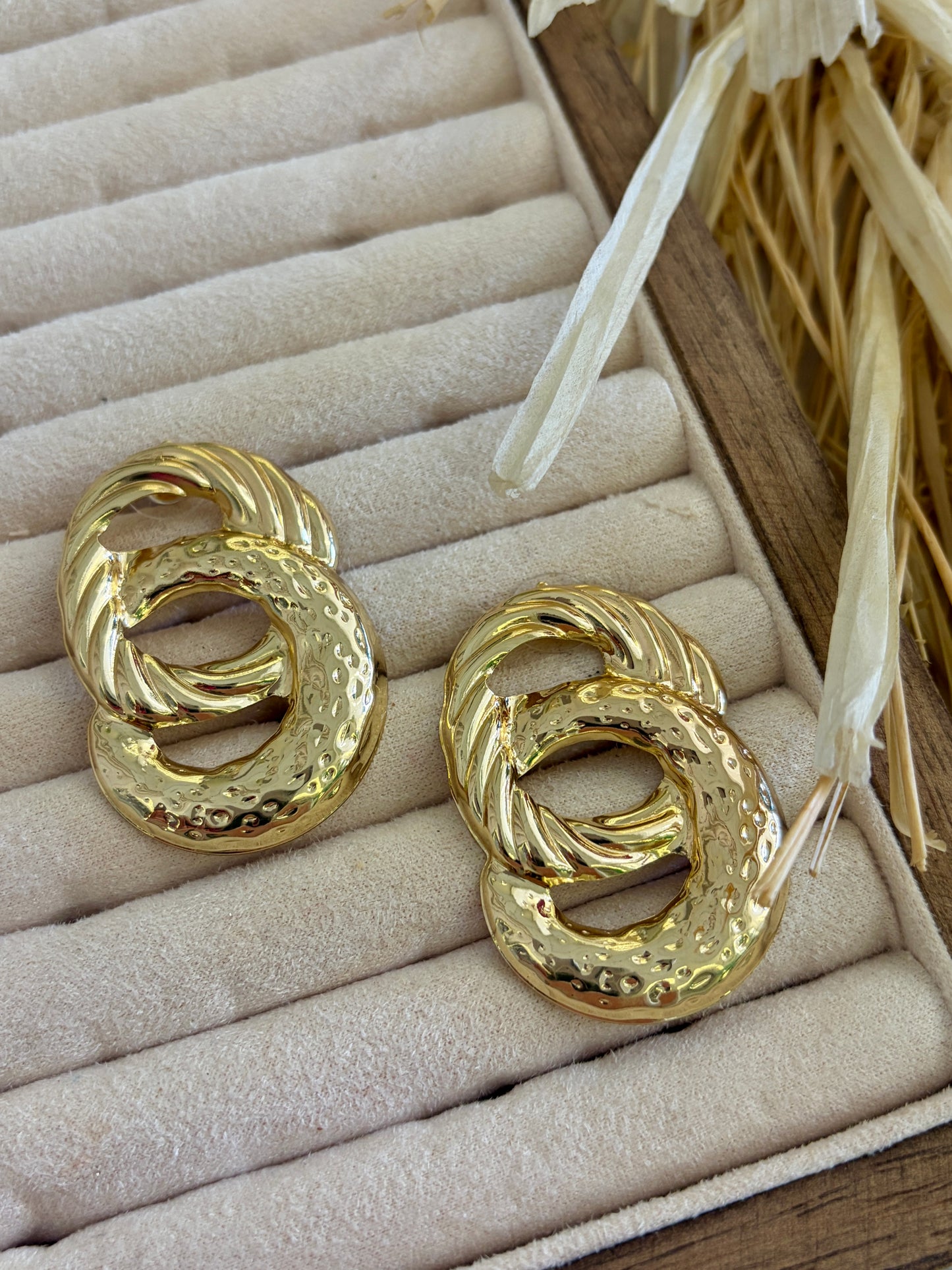 Modern Retro Gold Küpe