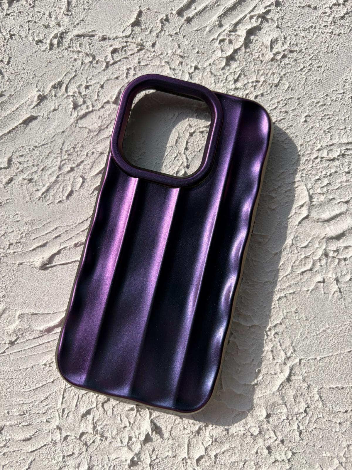 İphone 13 Kabartmalı Hologram Kılıf