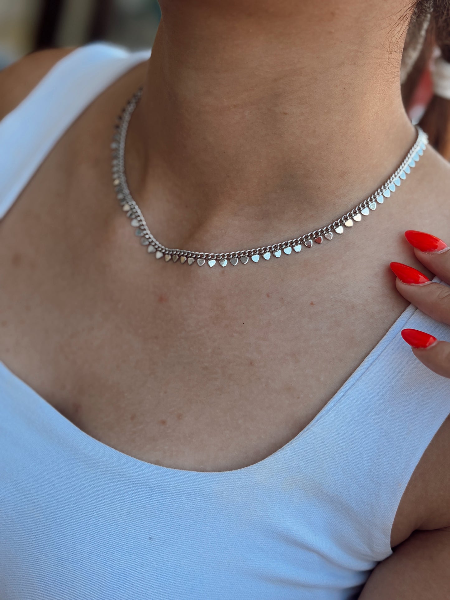 Kalp Pullu Choker Gümüş Renk Kolye
