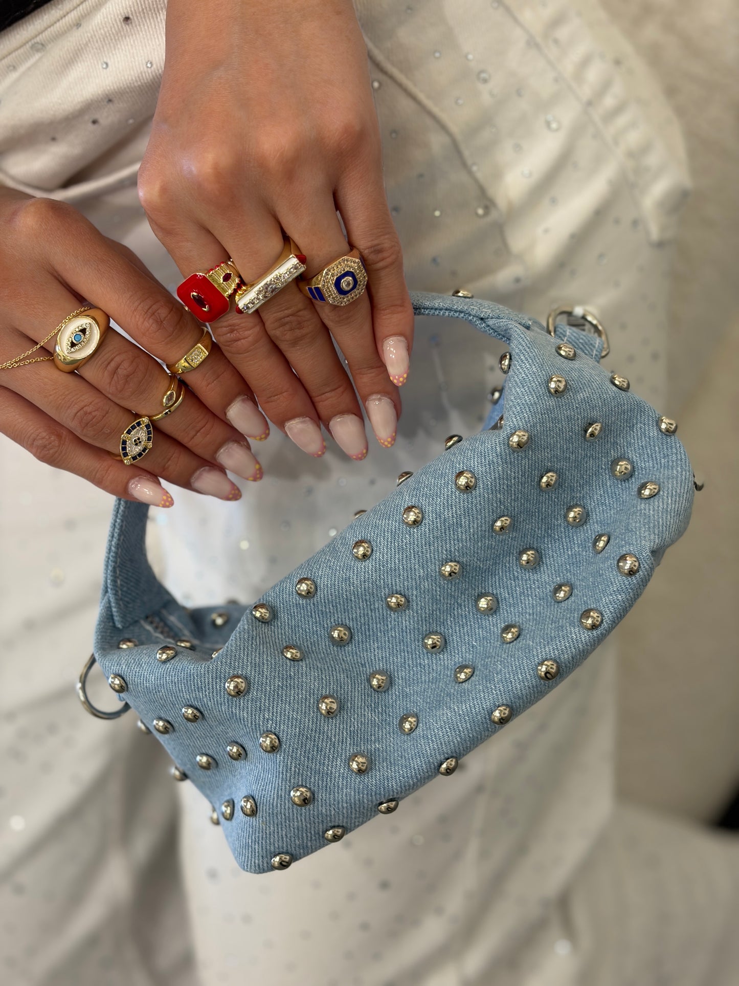 Kadın Açık Mavi Denim Zımbalı Zincir Askılı Mini El ve Omuz Çantası