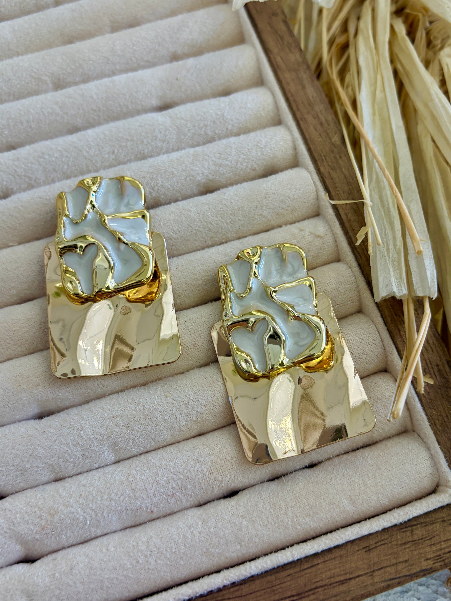 Vintage Model Gold Küpe