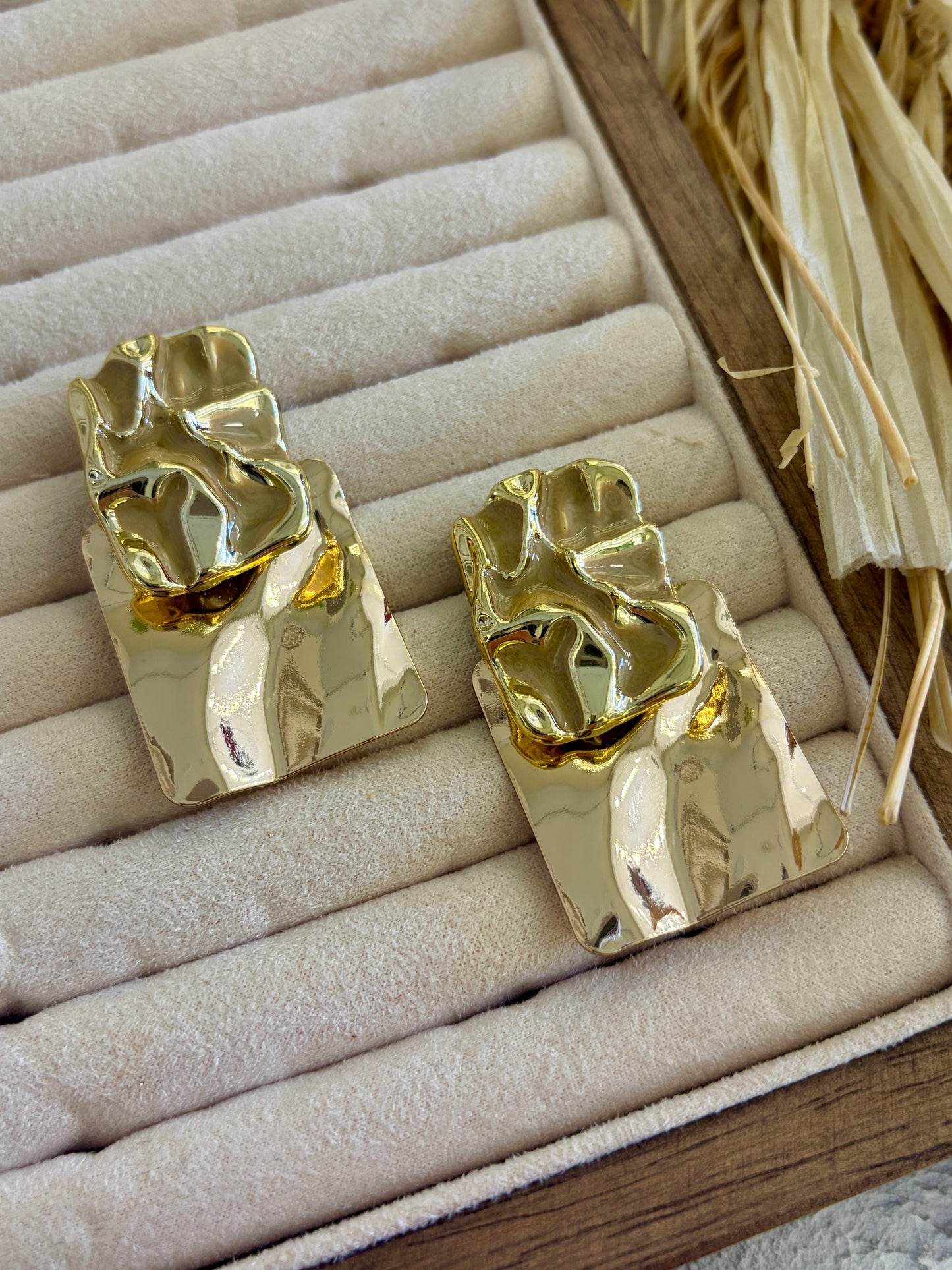 Vintage Model Gold Küpe