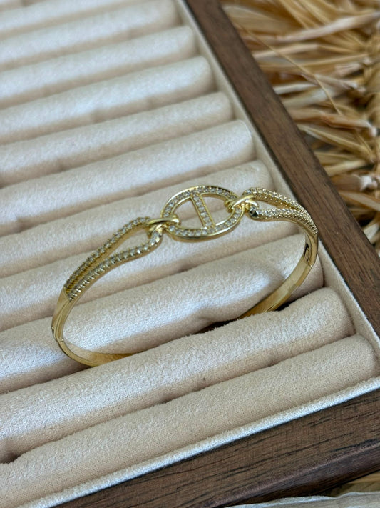Xuping Oval Halkalı Kelepçe